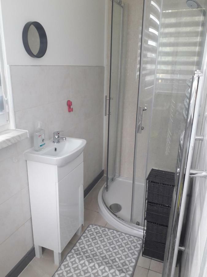 Vintage Double Bedroom Victoria 1 ดันเฟิร์มลิน ภายนอก รูปภาพ